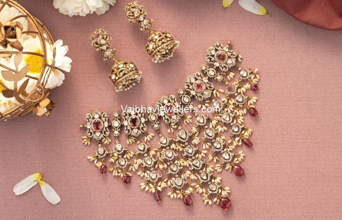 Vaibhav Jewellers 22Kt polki Designer Choker