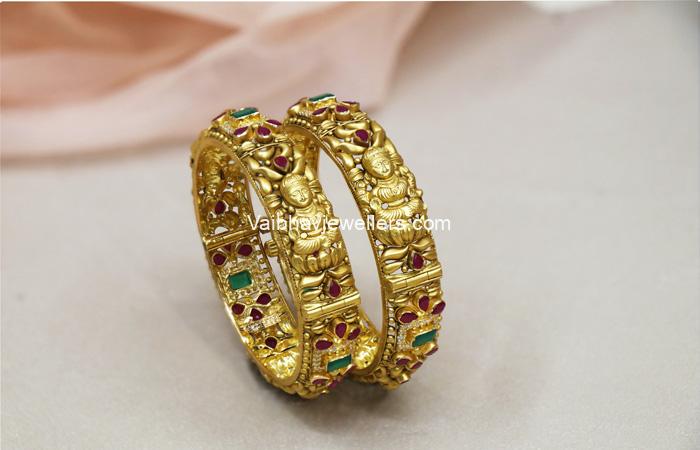 Vaibhav Jewellers 22K Antique Bangles