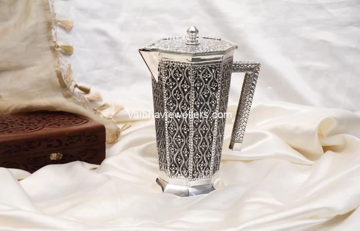Vaibhav Jewellers Antique Silver Embossed 