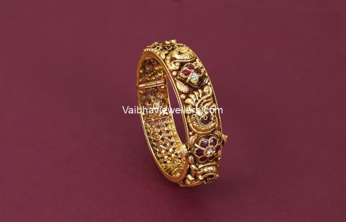 22Kt Gold Unique Pachi Polki Bracelet