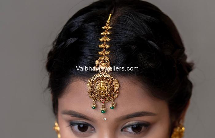 Gold Traditional Bridal Maang Tikka