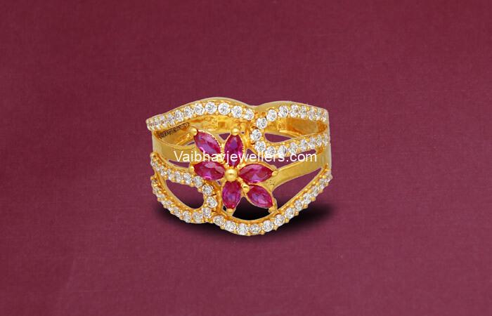 22Kt Gold Signity Floral Ring