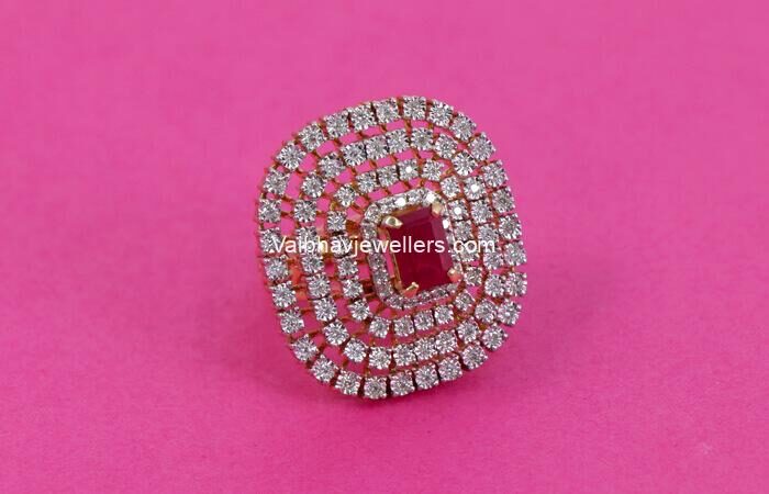 18Kt Gold Ruby And Diamond Cocktail Ring 148VU6449