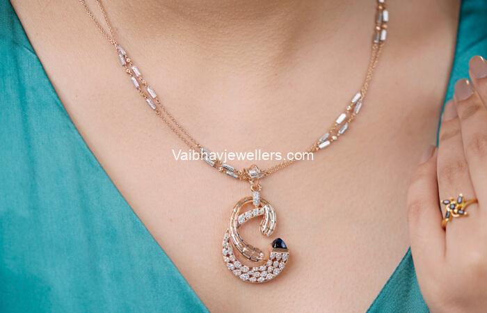 Contemporary Chic Gold Pendant Set