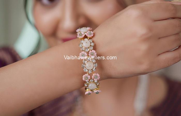 Floral Design Polki Bangle