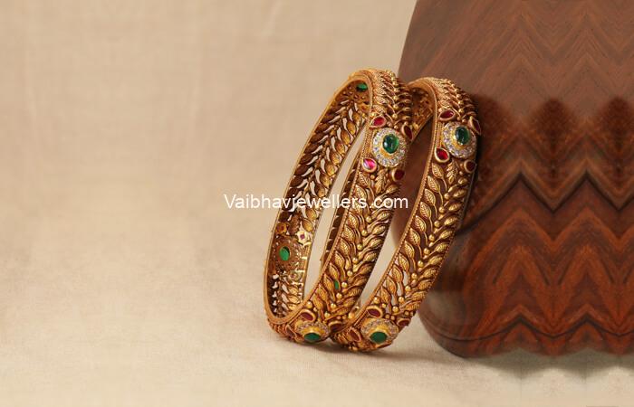 22Kt Antique Nagas Gold Bangles