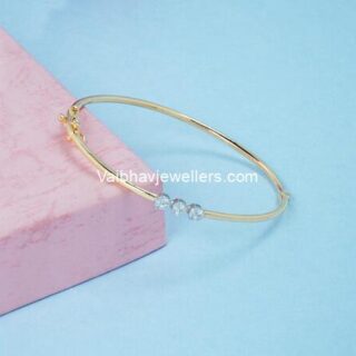 Elegant Trio Sparkle Diamond Bracelet