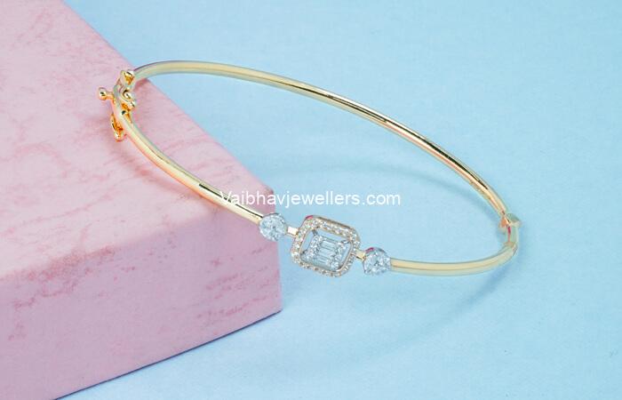 Gleaming Angles Diamond Bracelet